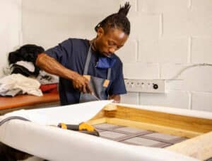 Pros why to hire upholsterers {city}